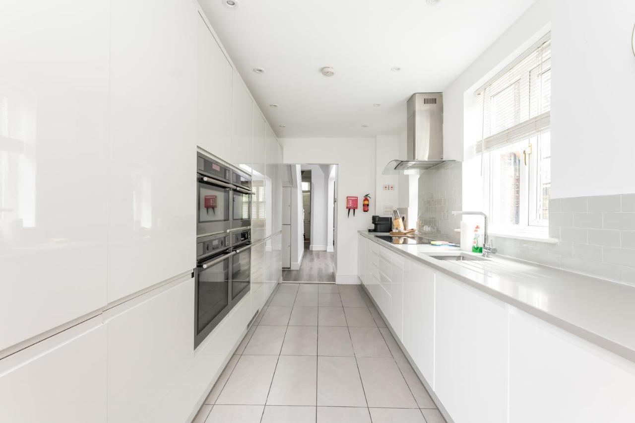 Stunning And Modern 5 Bed House I Pass The Keys Villa York Exterior photo